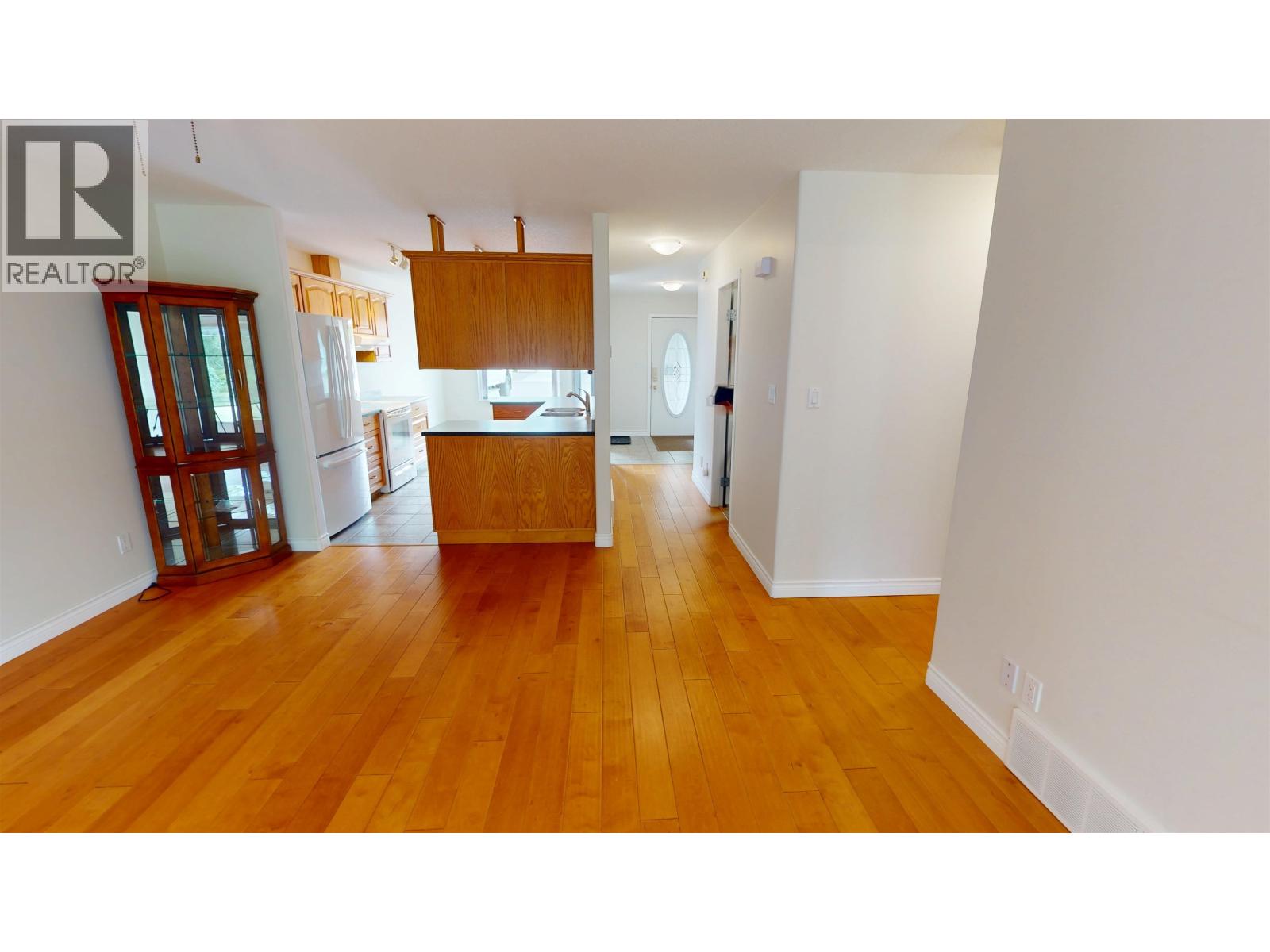 #25 490 LEWIS DRIVE - 4