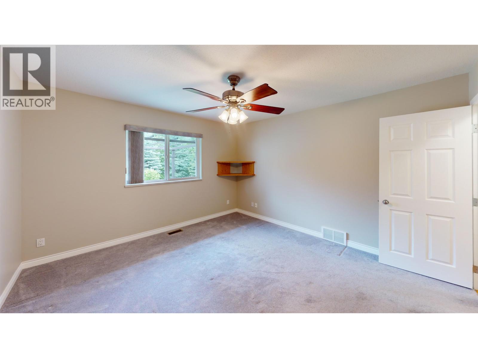 #25 490 LEWIS DRIVE - 19