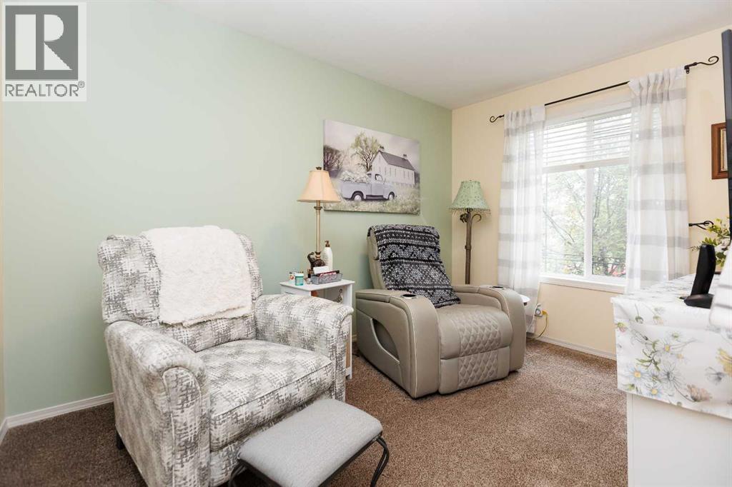 63 Vanier Drive — photo 16