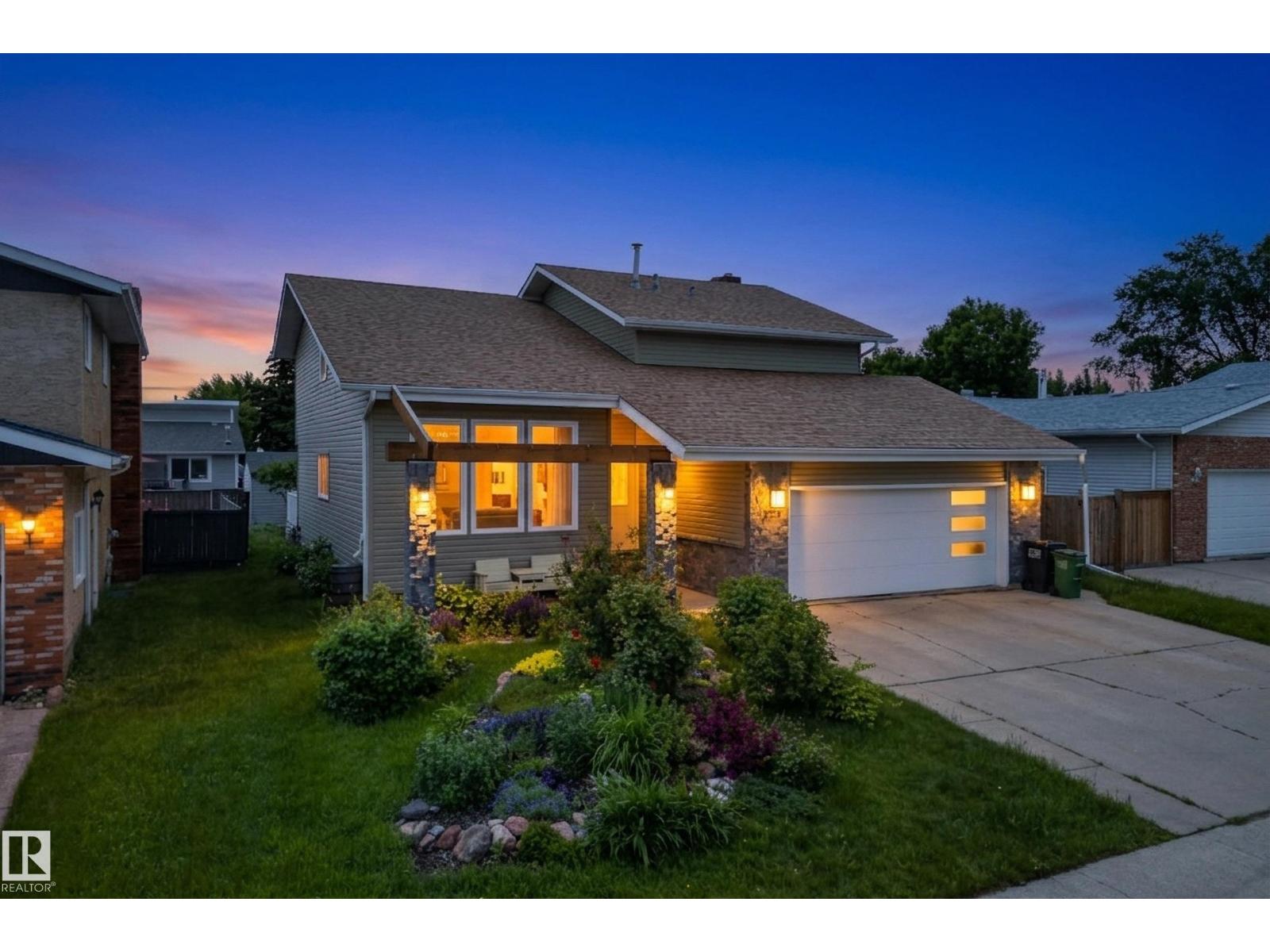 2712 104 ST NW - 1
