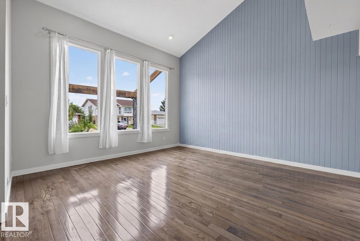 2712 104 ST NW - 11