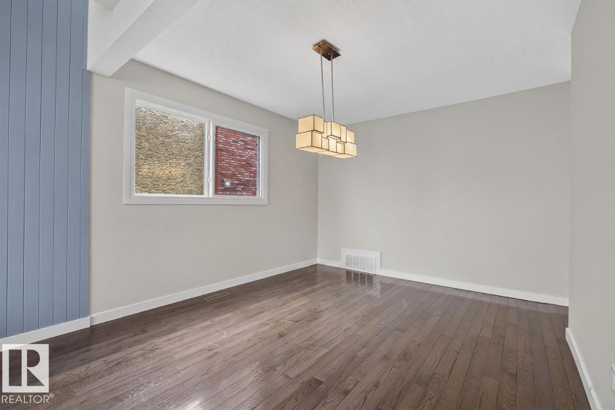 2712 104 ST NW - 13