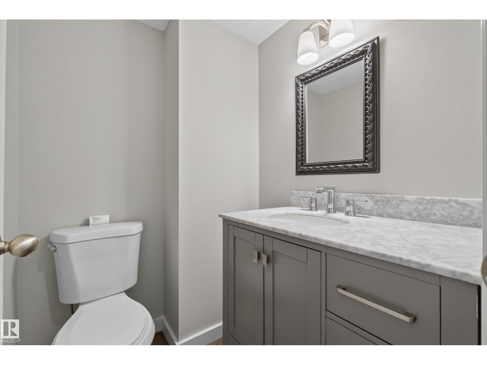 2712 104 ST NW - 25