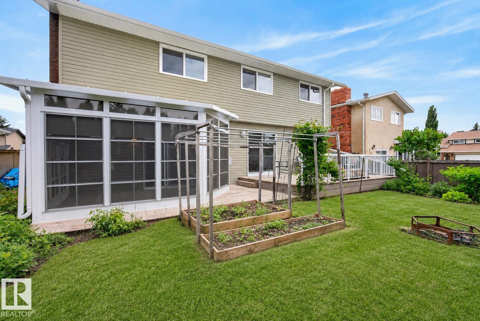2712 104 ST NW - 49