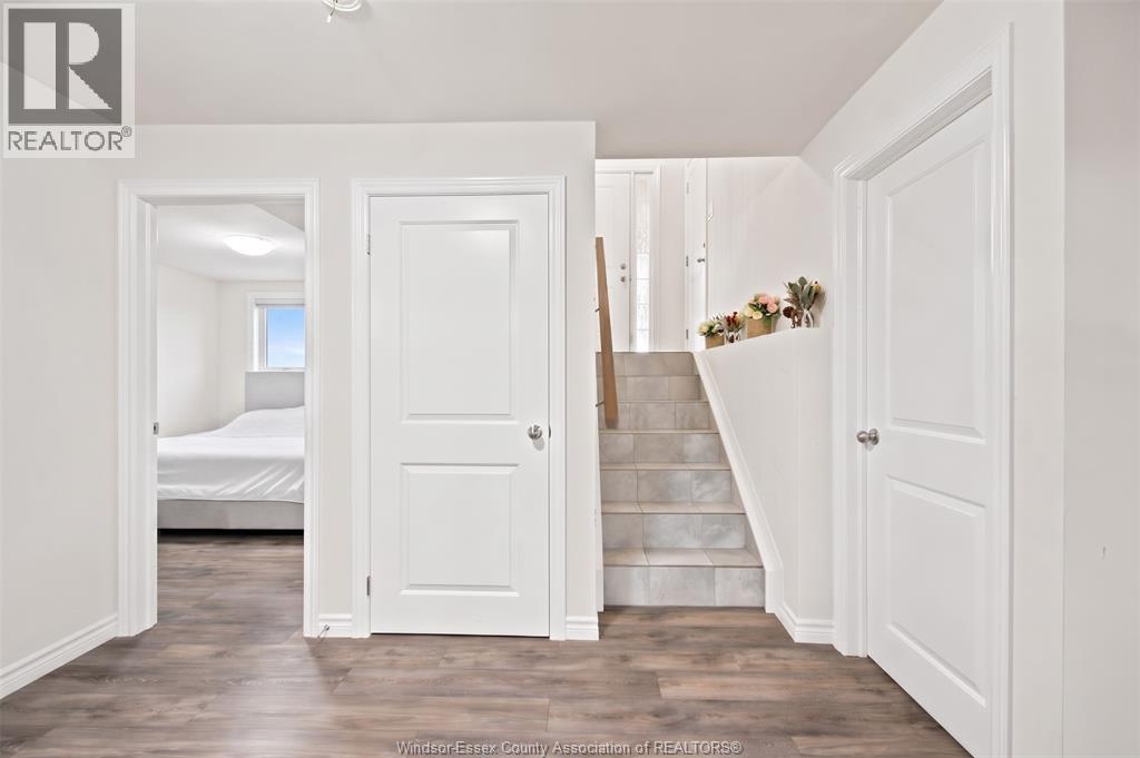 1157 ASPEN RIDGE CRESCENT - 22