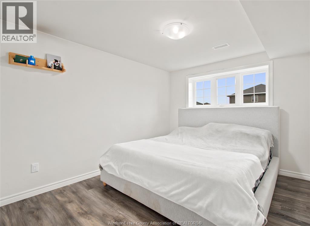 1157 ASPEN RIDGE CRESCENT - 27