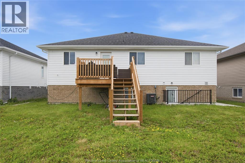 1157 ASPEN RIDGE CRESCENT - 31