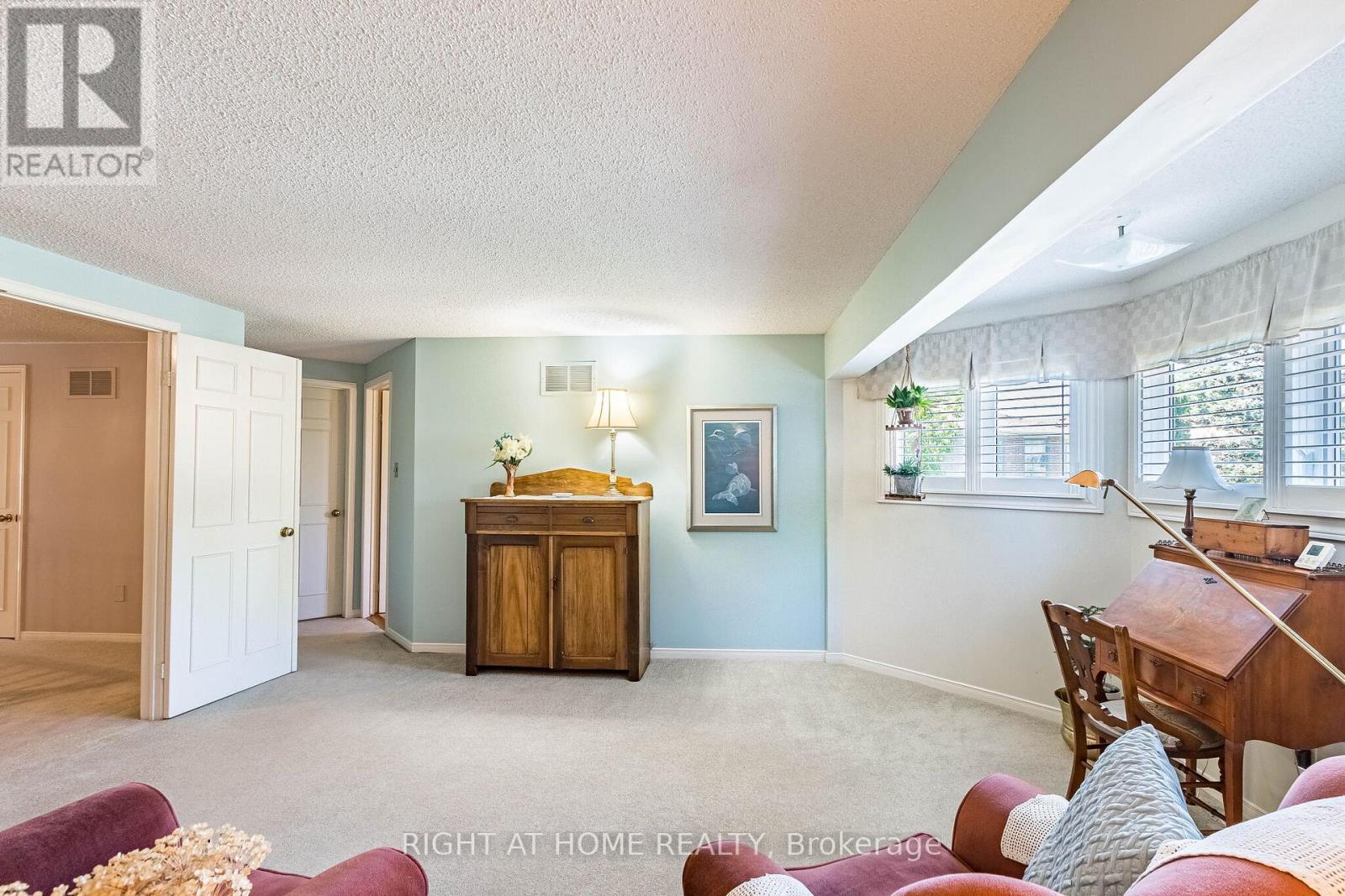 3088 SPRING CREEK CRESCENT - 38