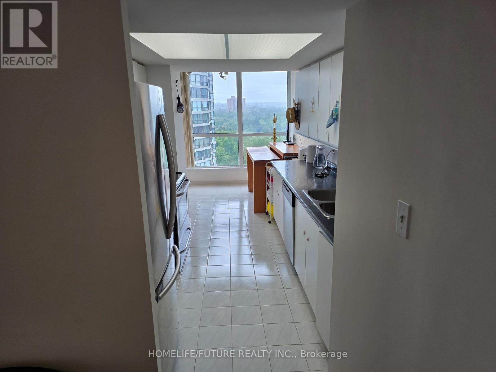 #1117 5 ROWNTREE ROAD - 10