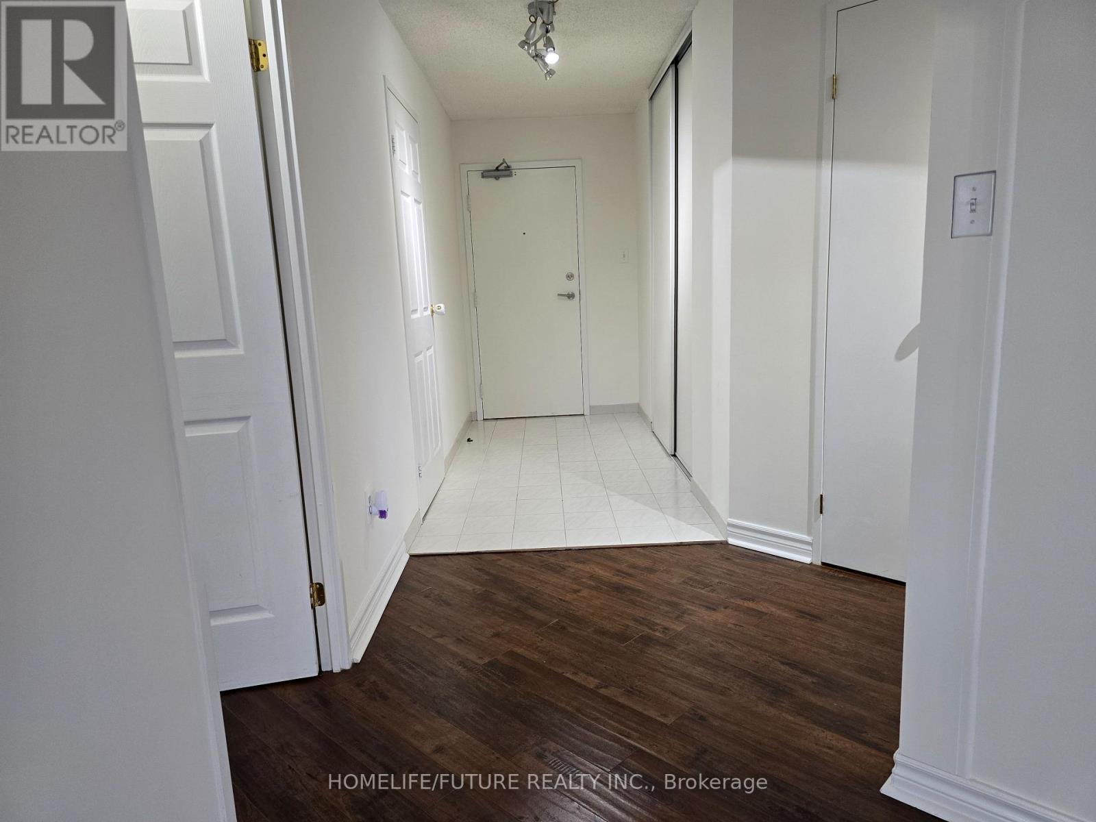 #1117 5 ROWNTREE ROAD - 24