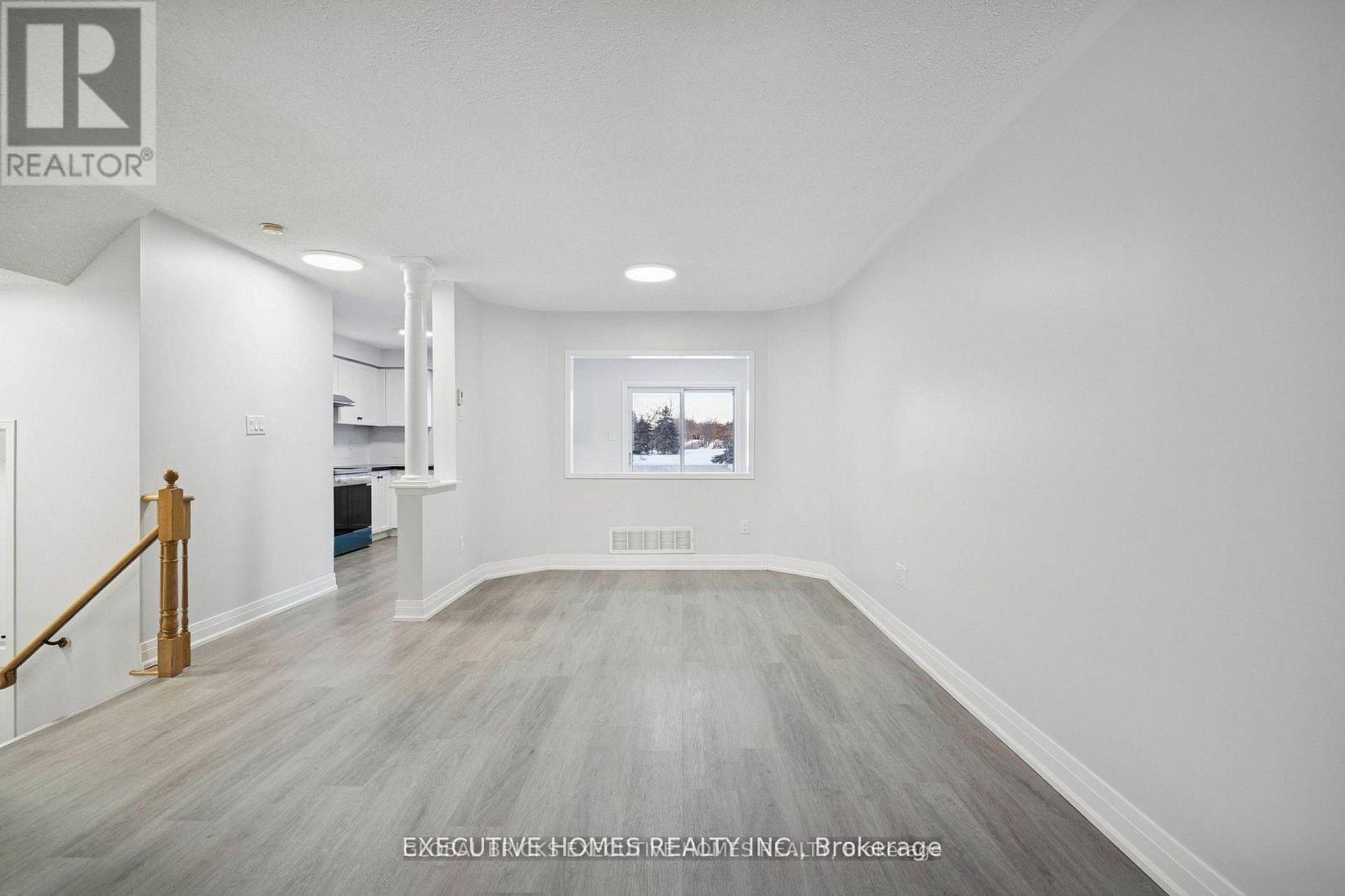 #60 2665 THOMAS STREET - 32
