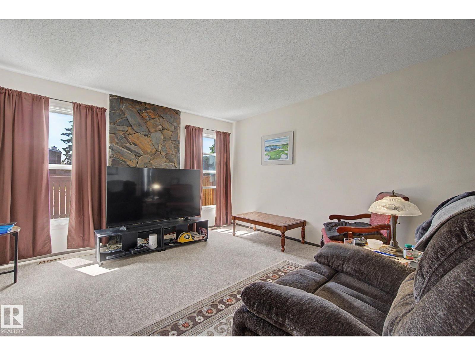 18409 66 AV NW - 11