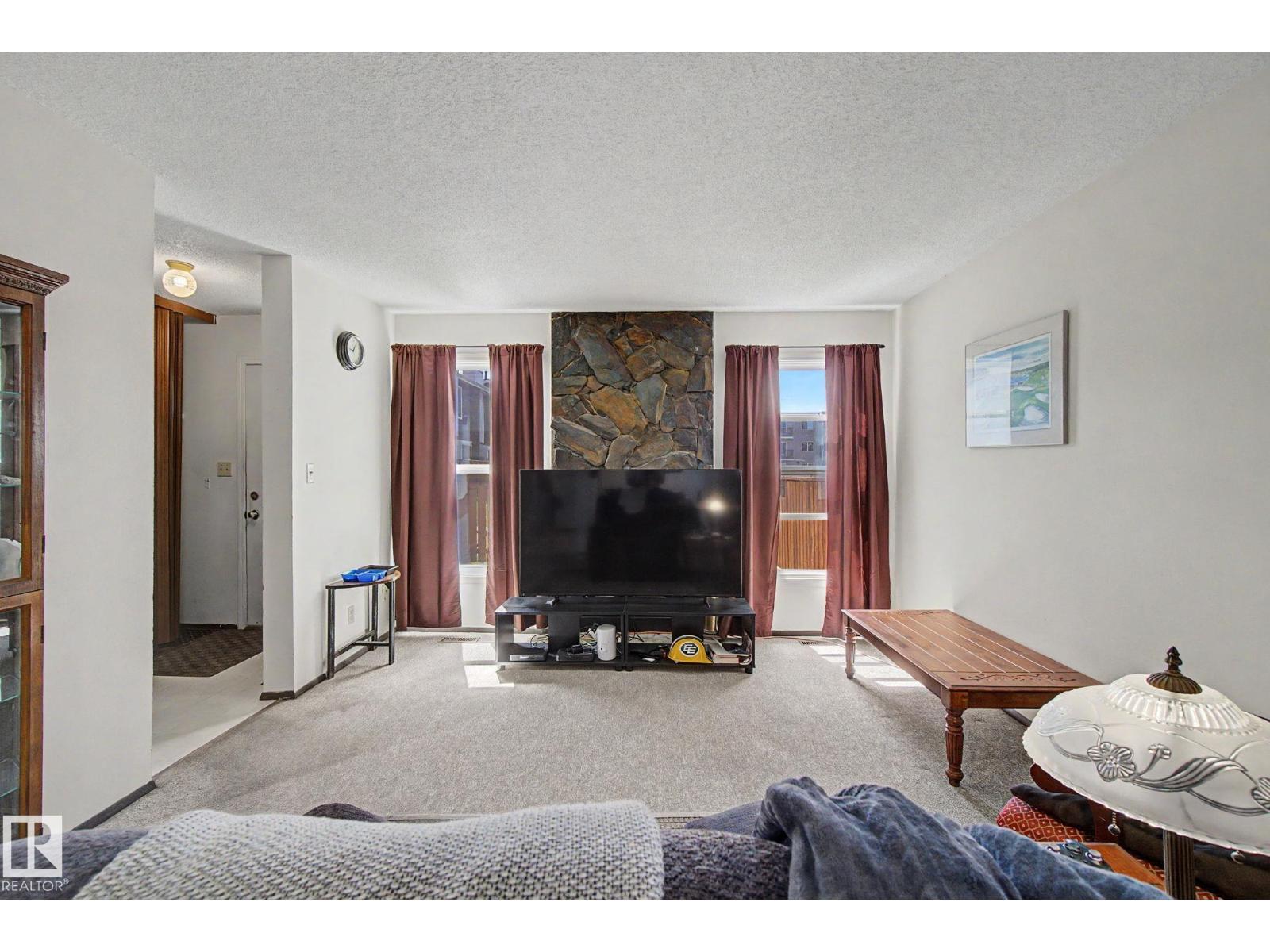 18409 66 AV NW - 12