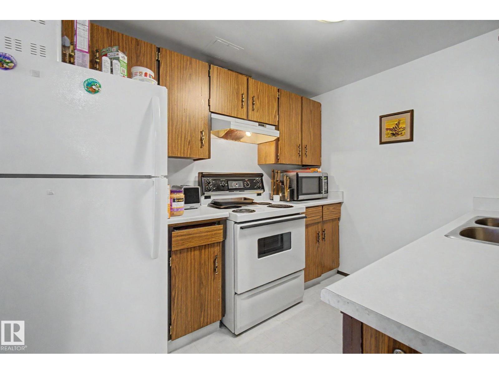 18409 66 AV NW - 16