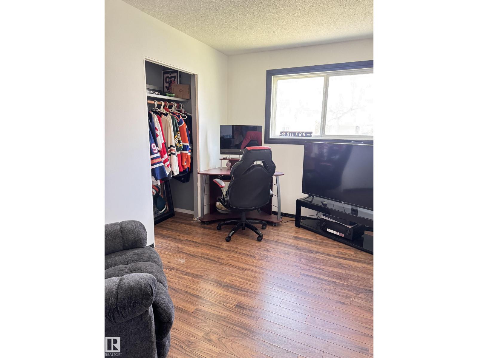 45 LAMBERT CR — photo 30