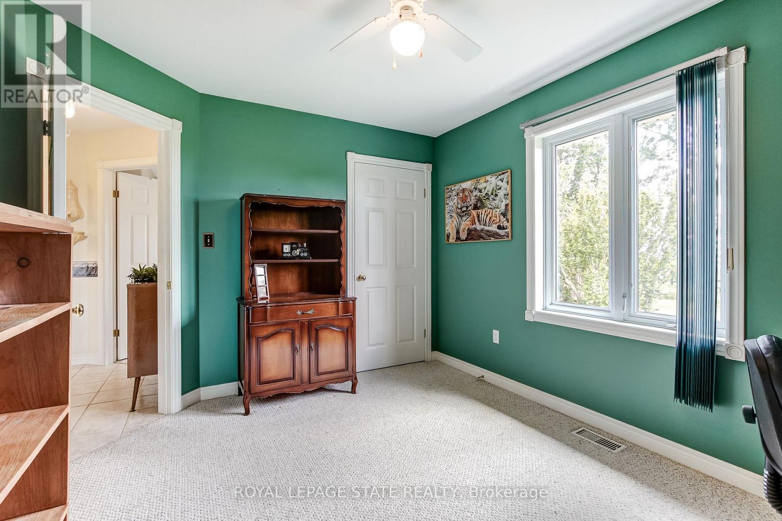 25 BATES LANE - 22