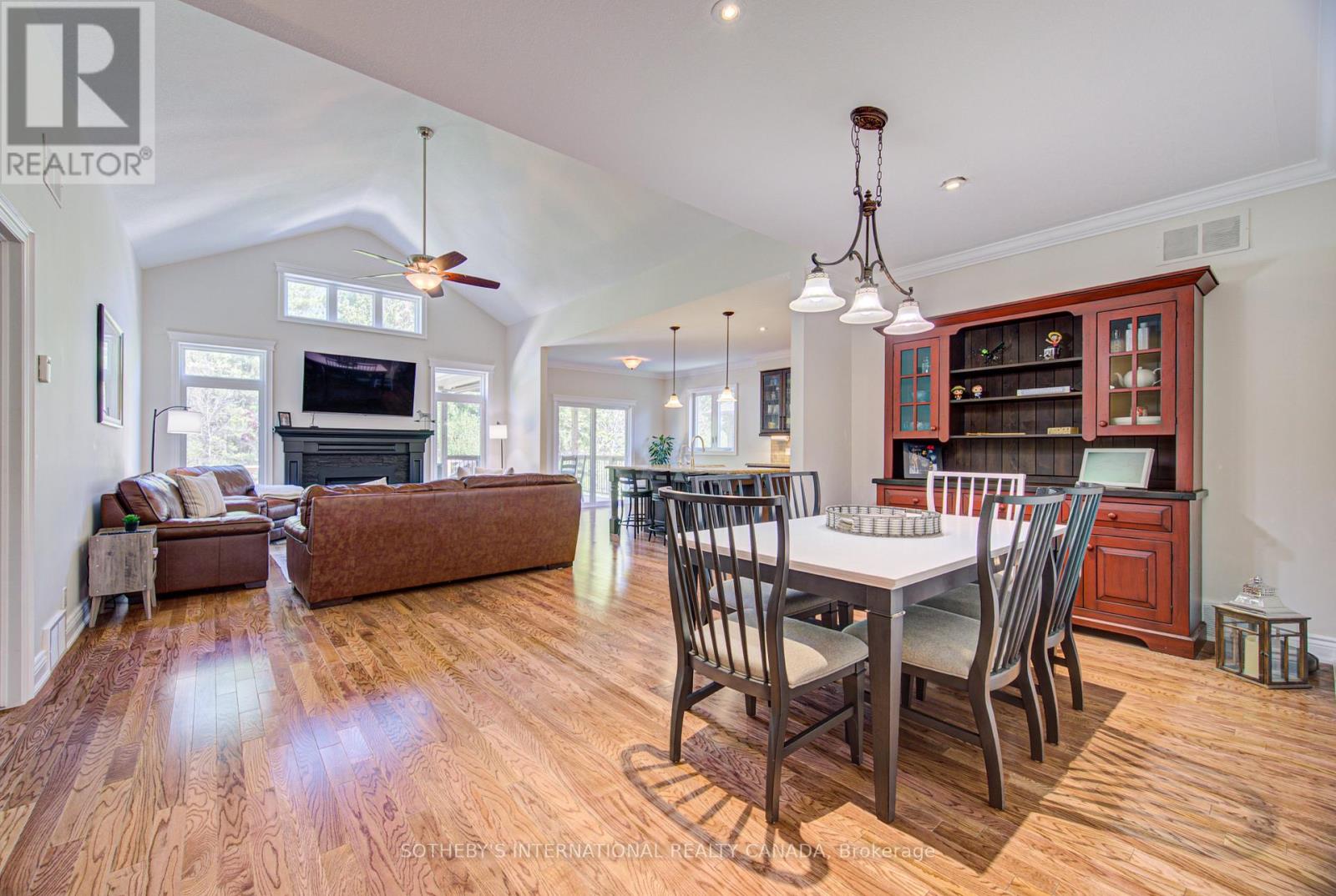 122 ANGLER AVENUE - 6