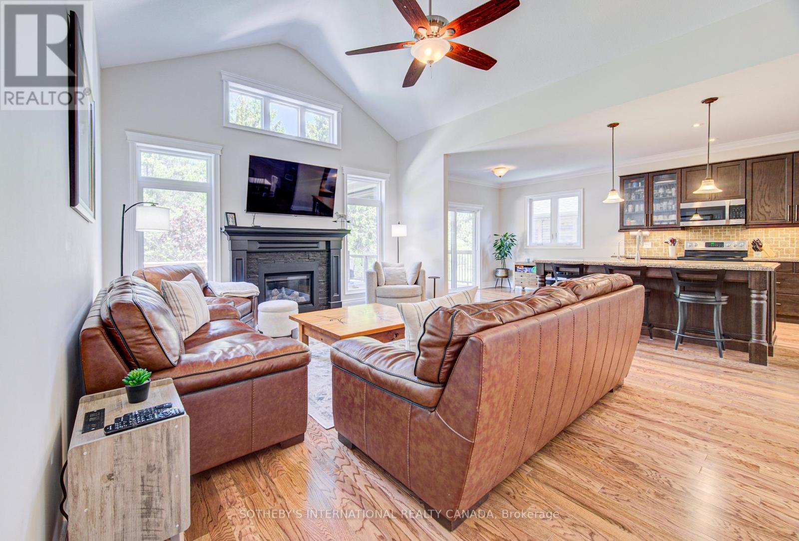 122 ANGLER AVENUE - 9