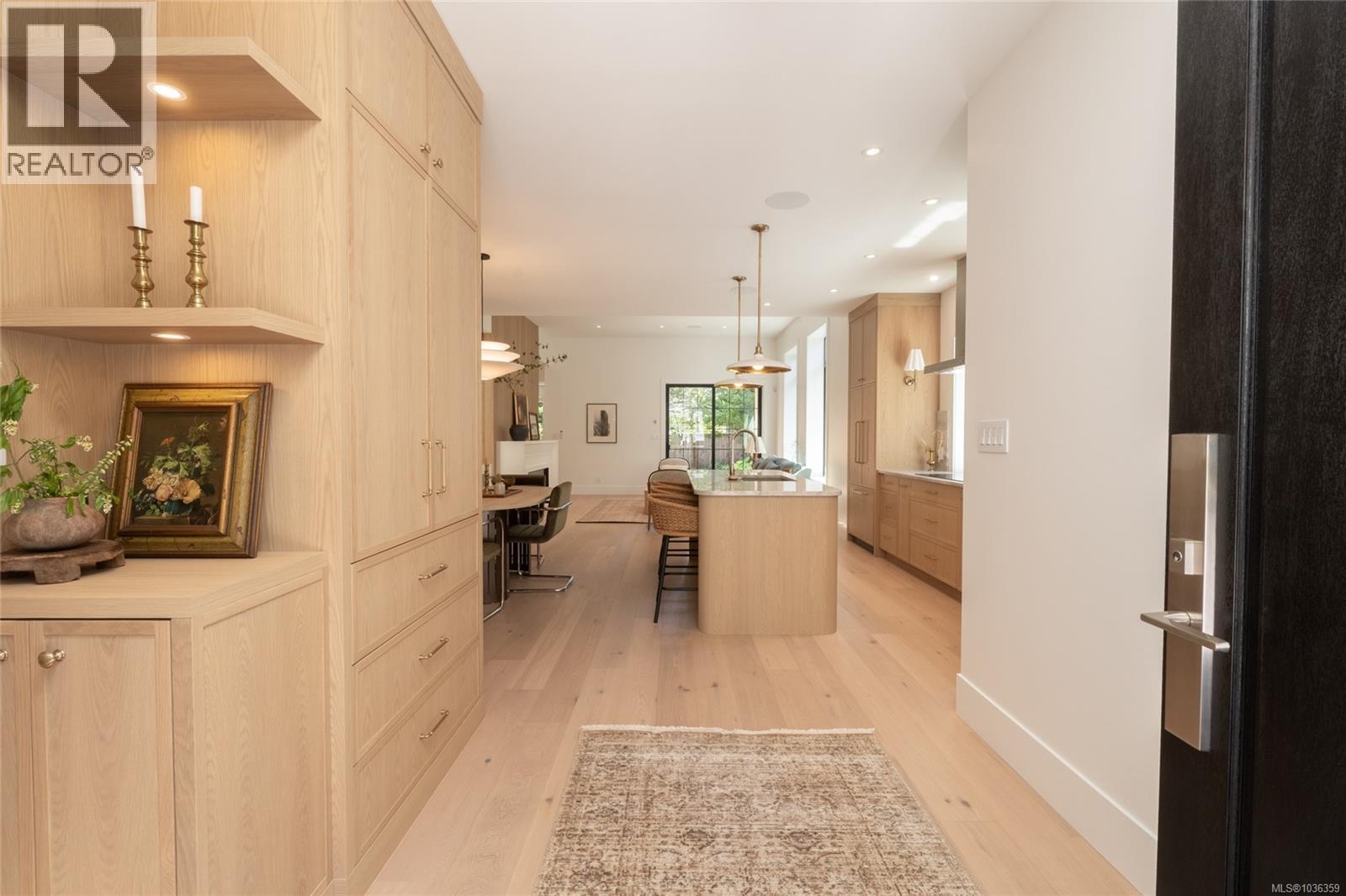 587 Oliver St - 4