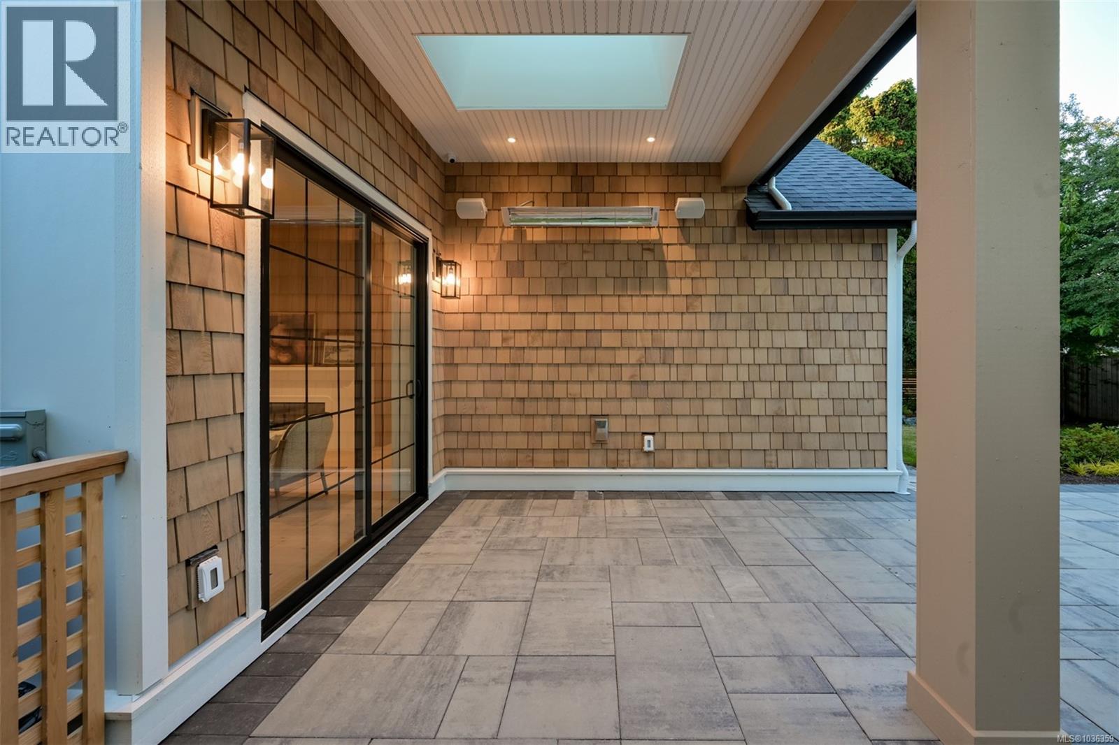 587 Oliver St - 48