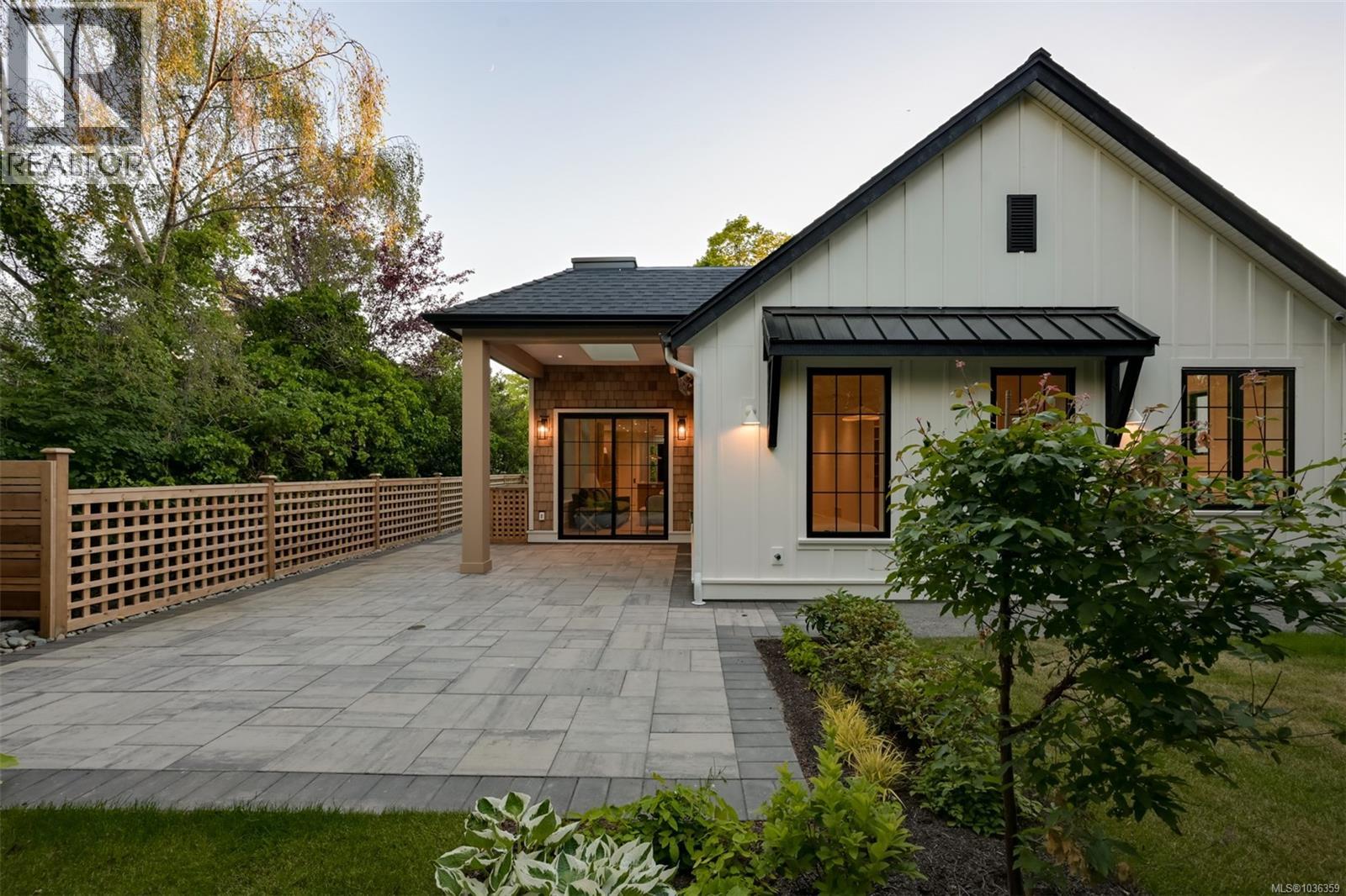 587 Oliver St - 54