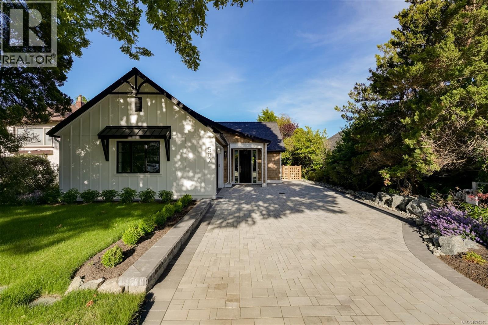 587 Oliver St - 58