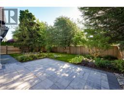 587 Oliver St, Oak Bay, BC V8S4W2 Photo 51