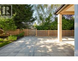 587 Oliver St, Oak Bay, BC V8S4W2 Photo 52
