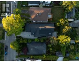 587 Oliver St, Oak Bay, BC V8S4W2 Photo 53