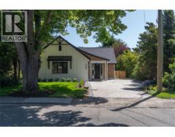 587 Oliver St, Oak Bay, BC V8S4W2 Photo 62