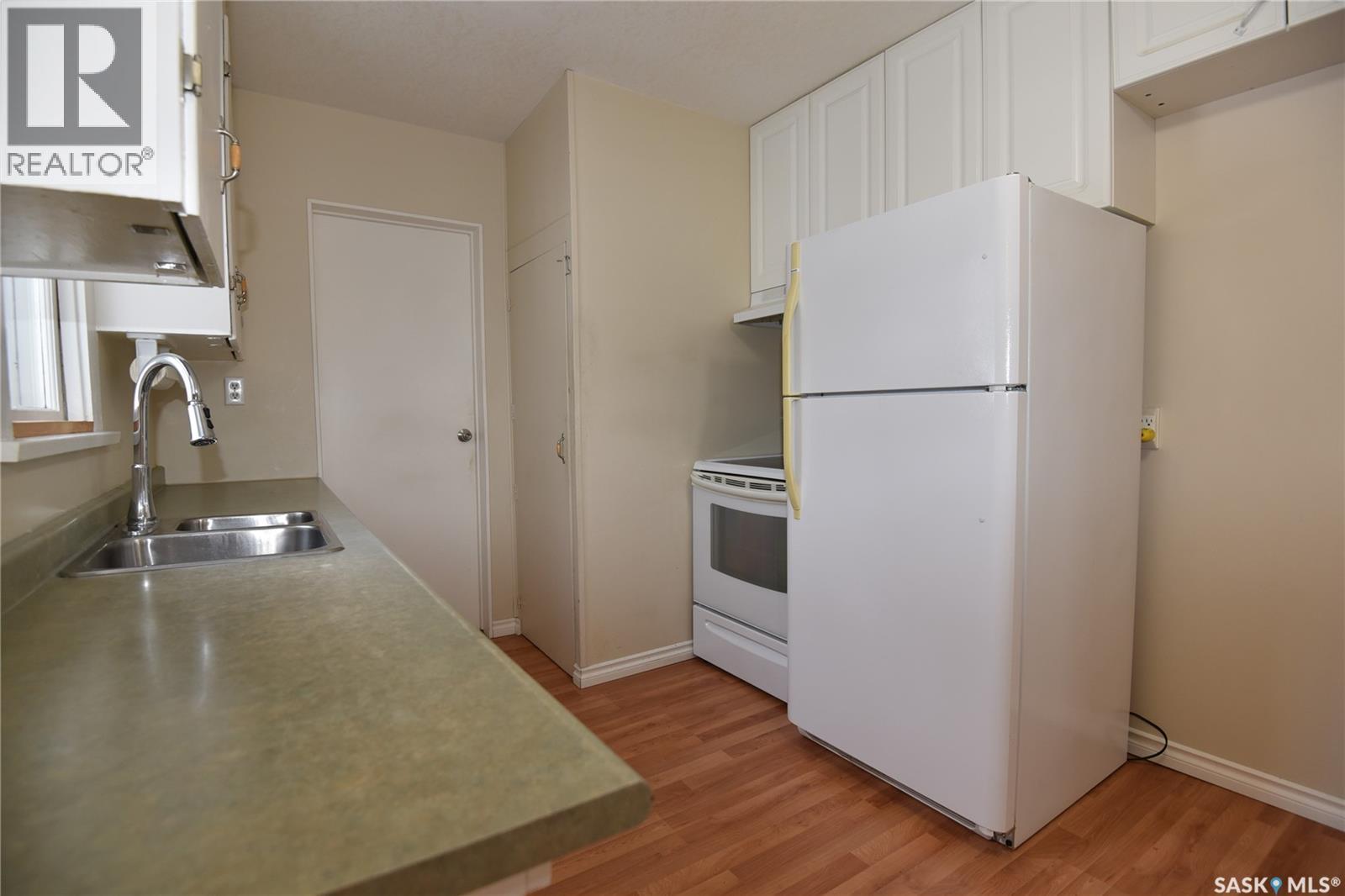 302 Main STREET - 6
