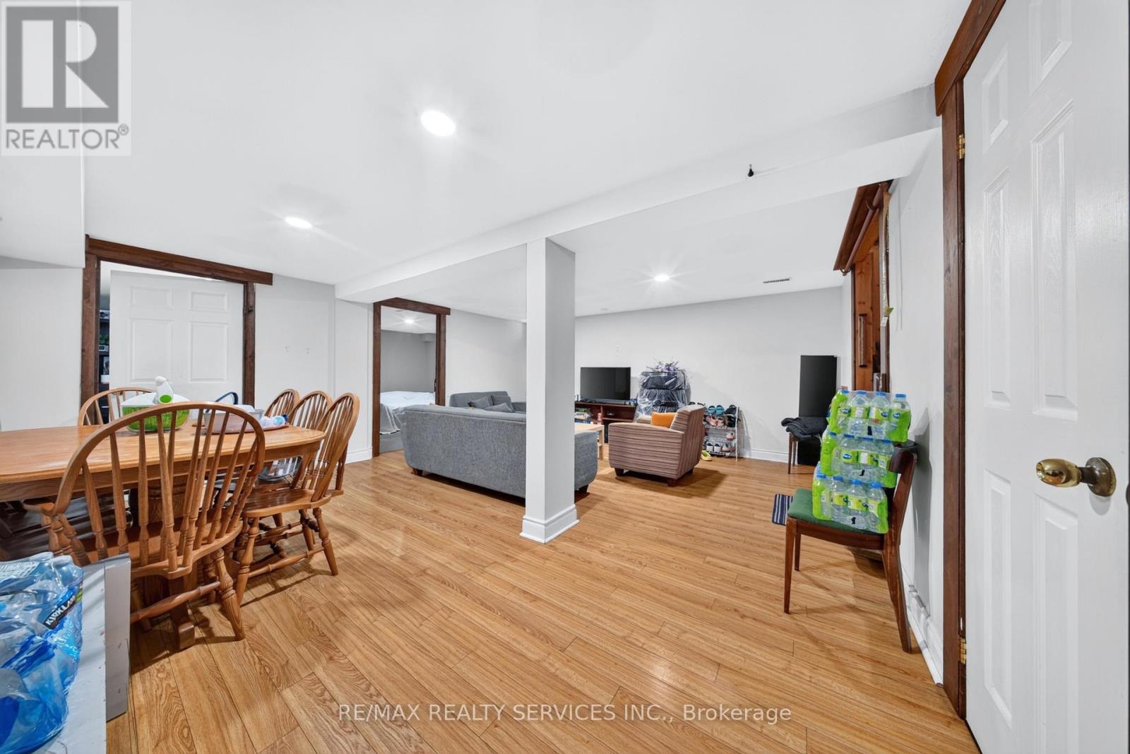 14 GATESGILL STREET - 36