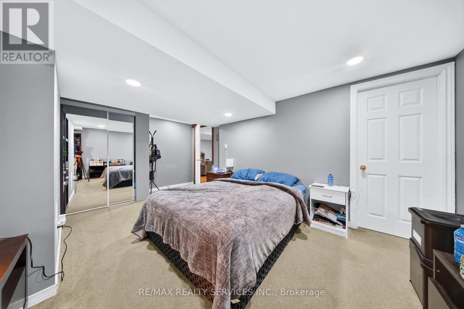 14 GATESGILL STREET - 40