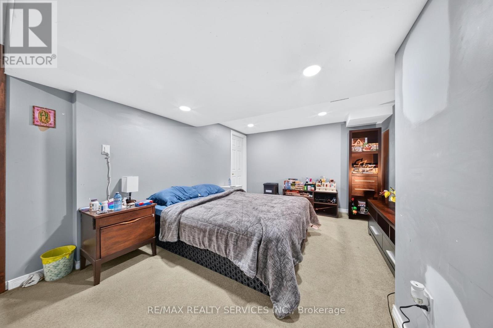14 GATESGILL STREET - 39