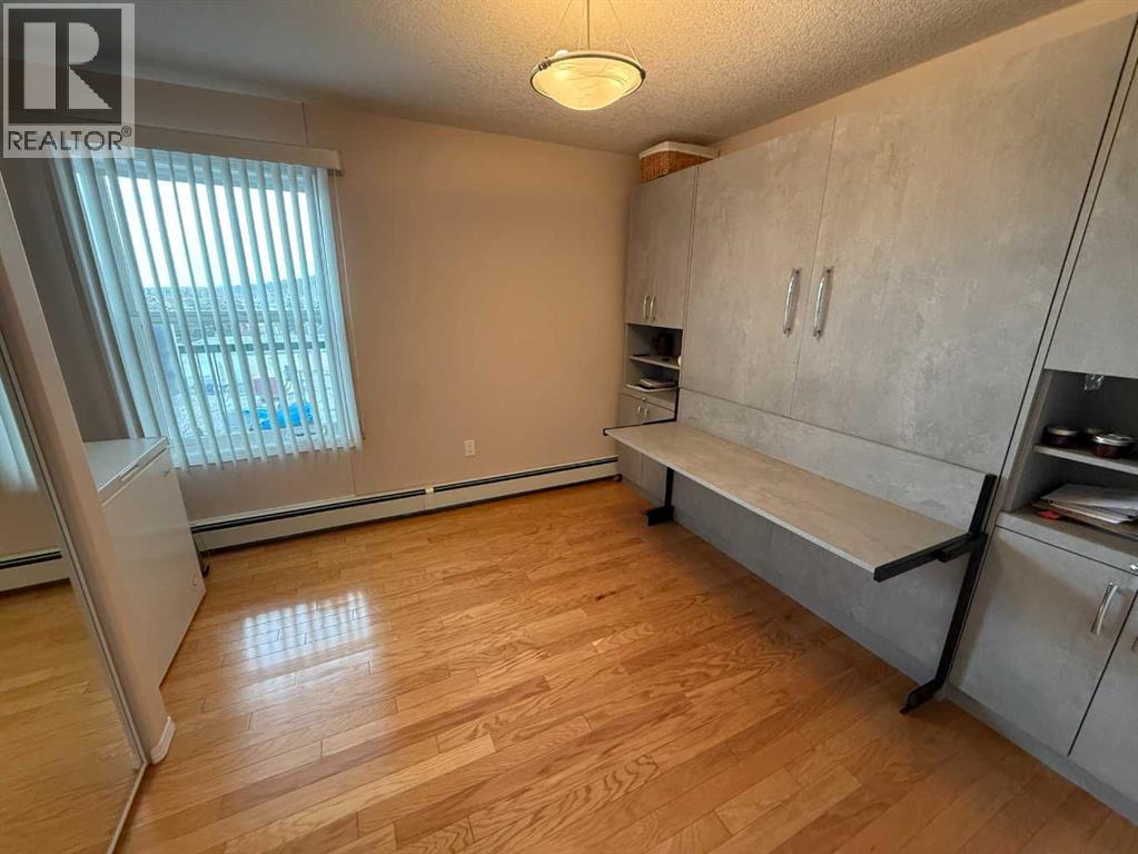 #404 228 Pembina Avenue - 13