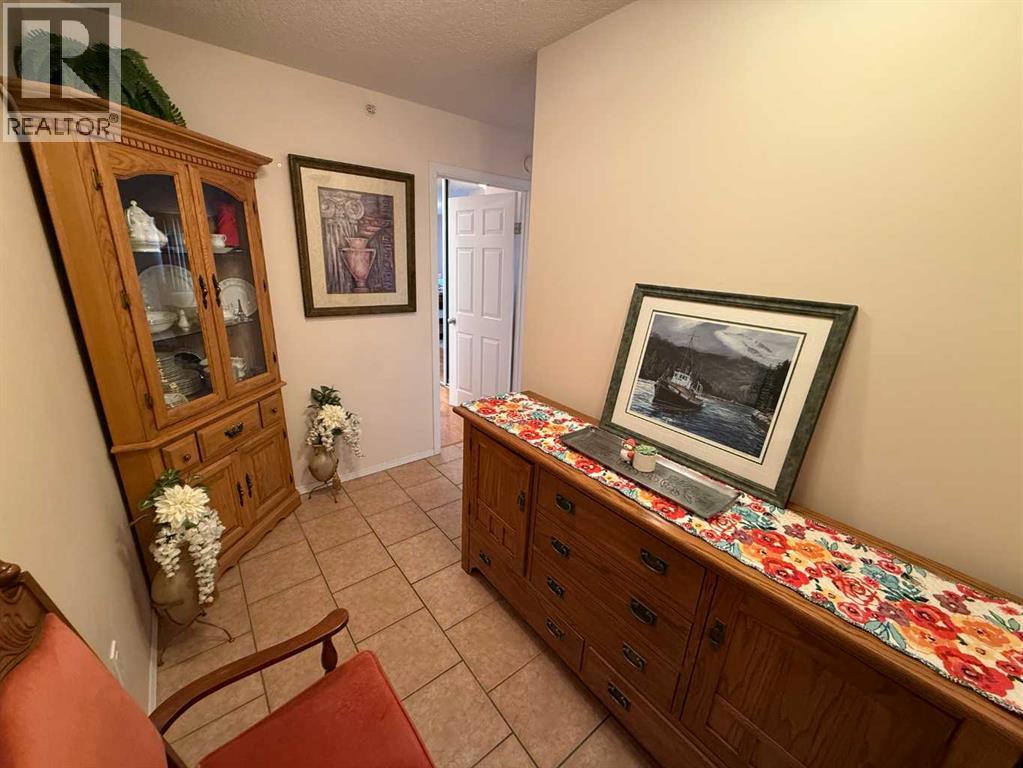 #404 228 Pembina Avenue - 2
