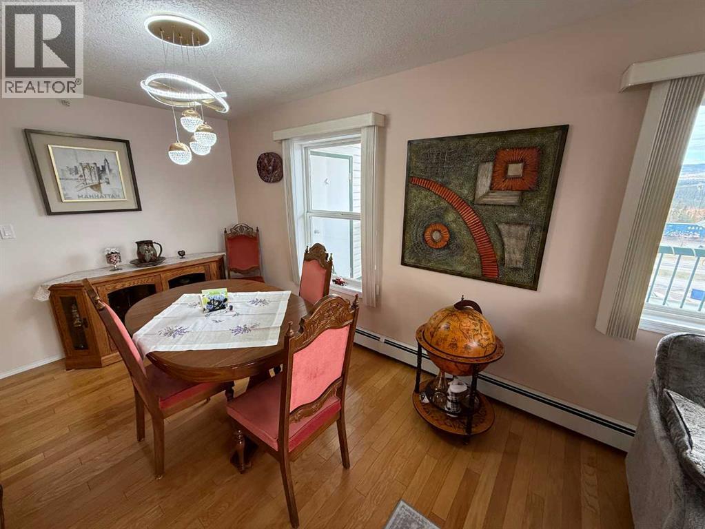 #404 228 Pembina Avenue - 8