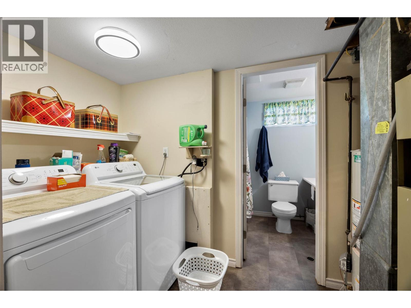 #3 800 Valhalla Drive - 21