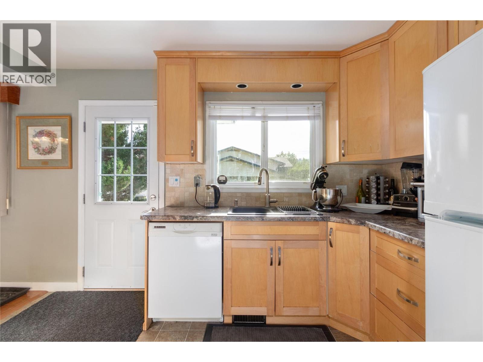 350 Fleming Road - 19