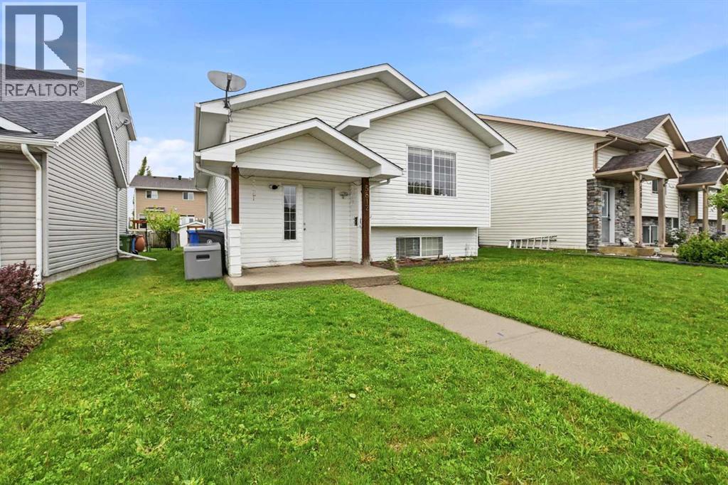 5812 70 Avenue Close - 1
