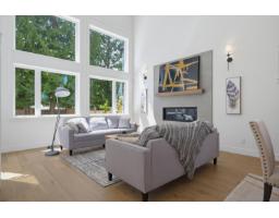 20452 46a Avenue, Langley, BC V3A3J8 Photo 9