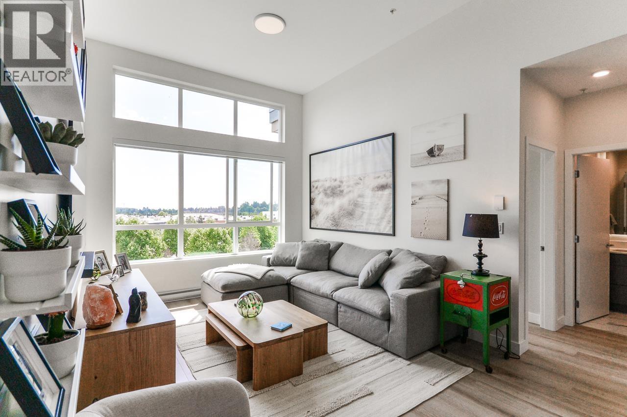 #405-1892 STARLING Drive, Delta