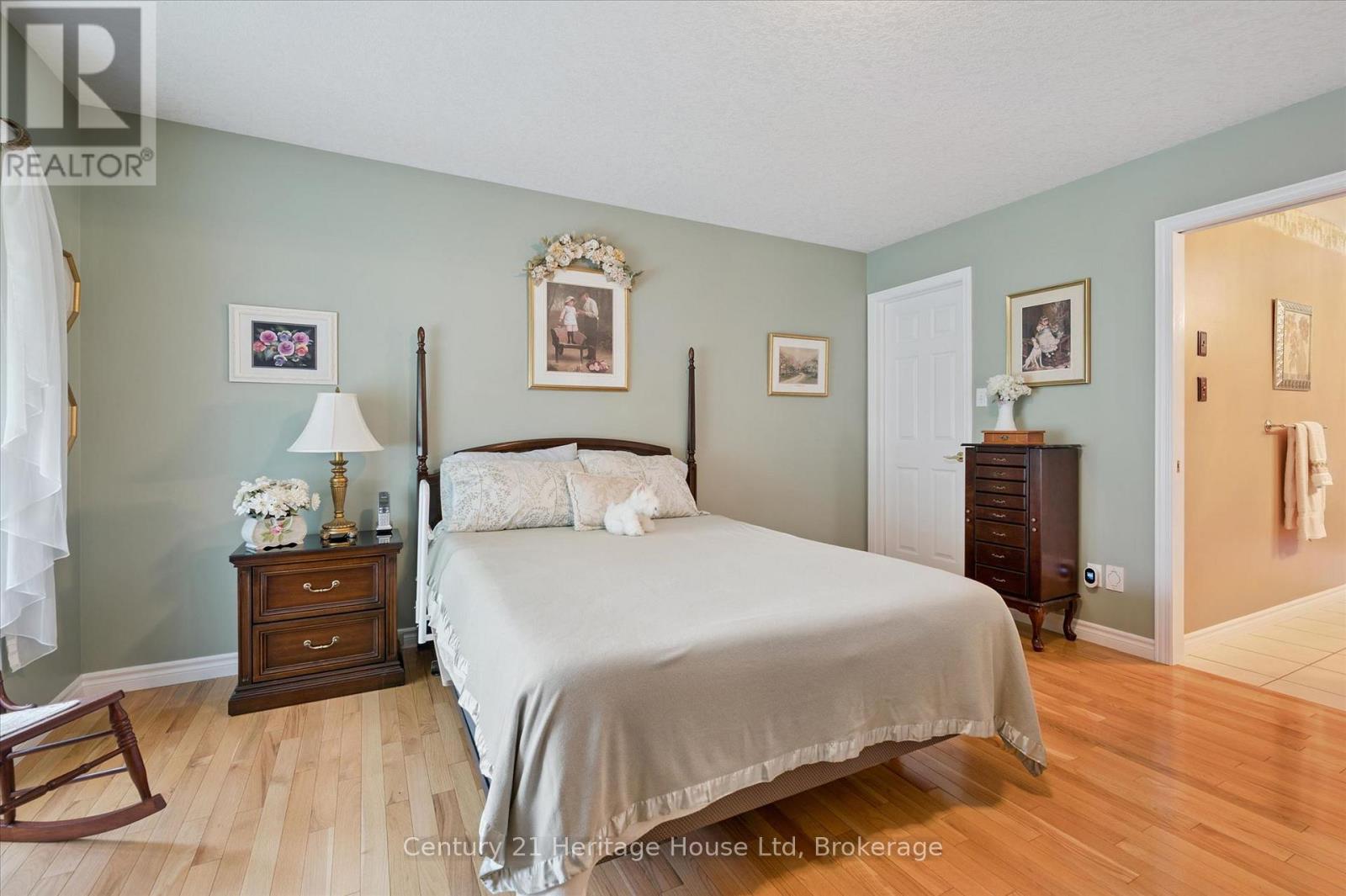 545 ATHOL STREET - 21