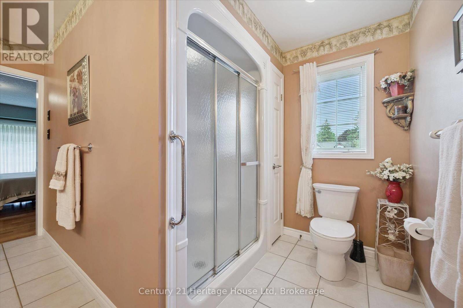 545 ATHOL STREET - 24