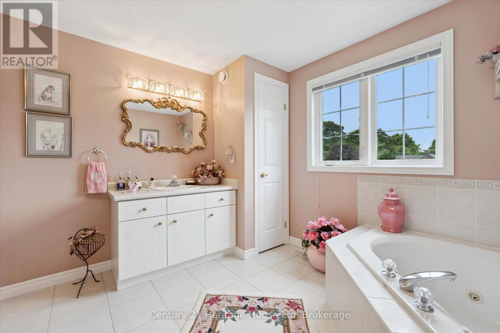 545 ATHOL STREET - 29