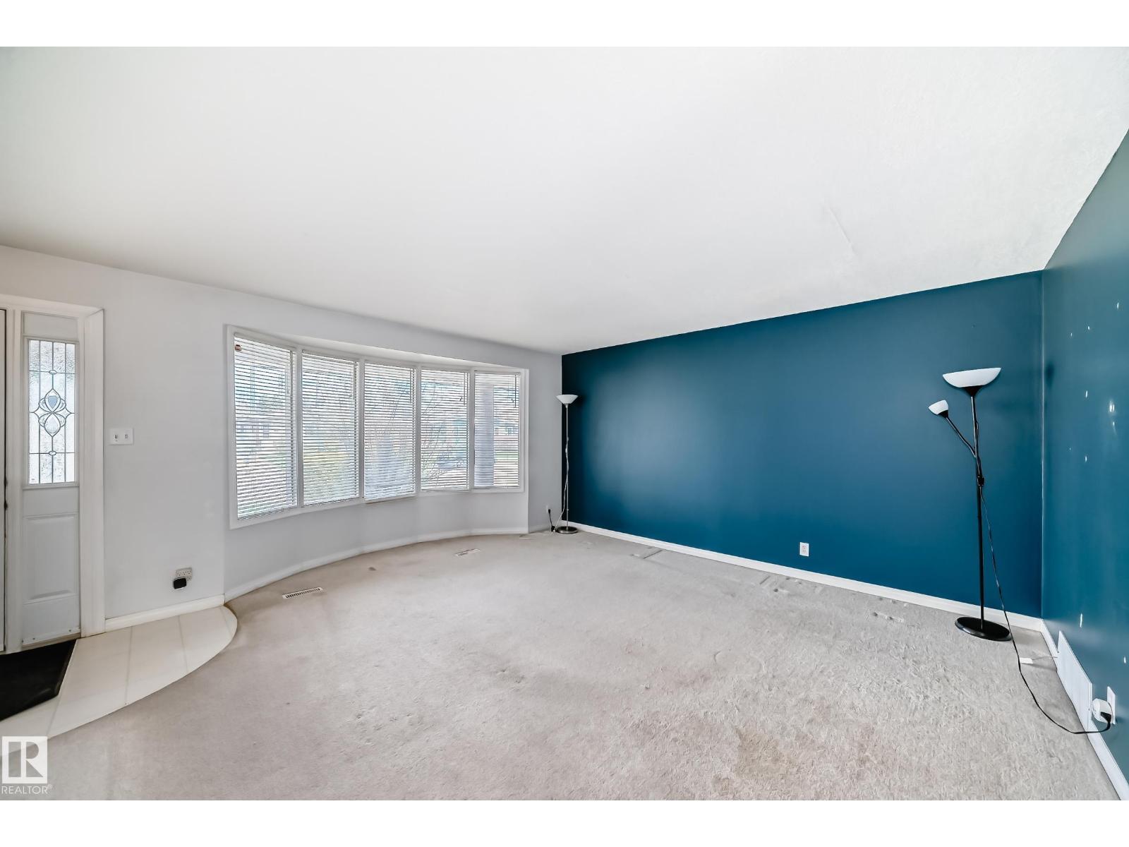 7317 83 AV NW — photo 10