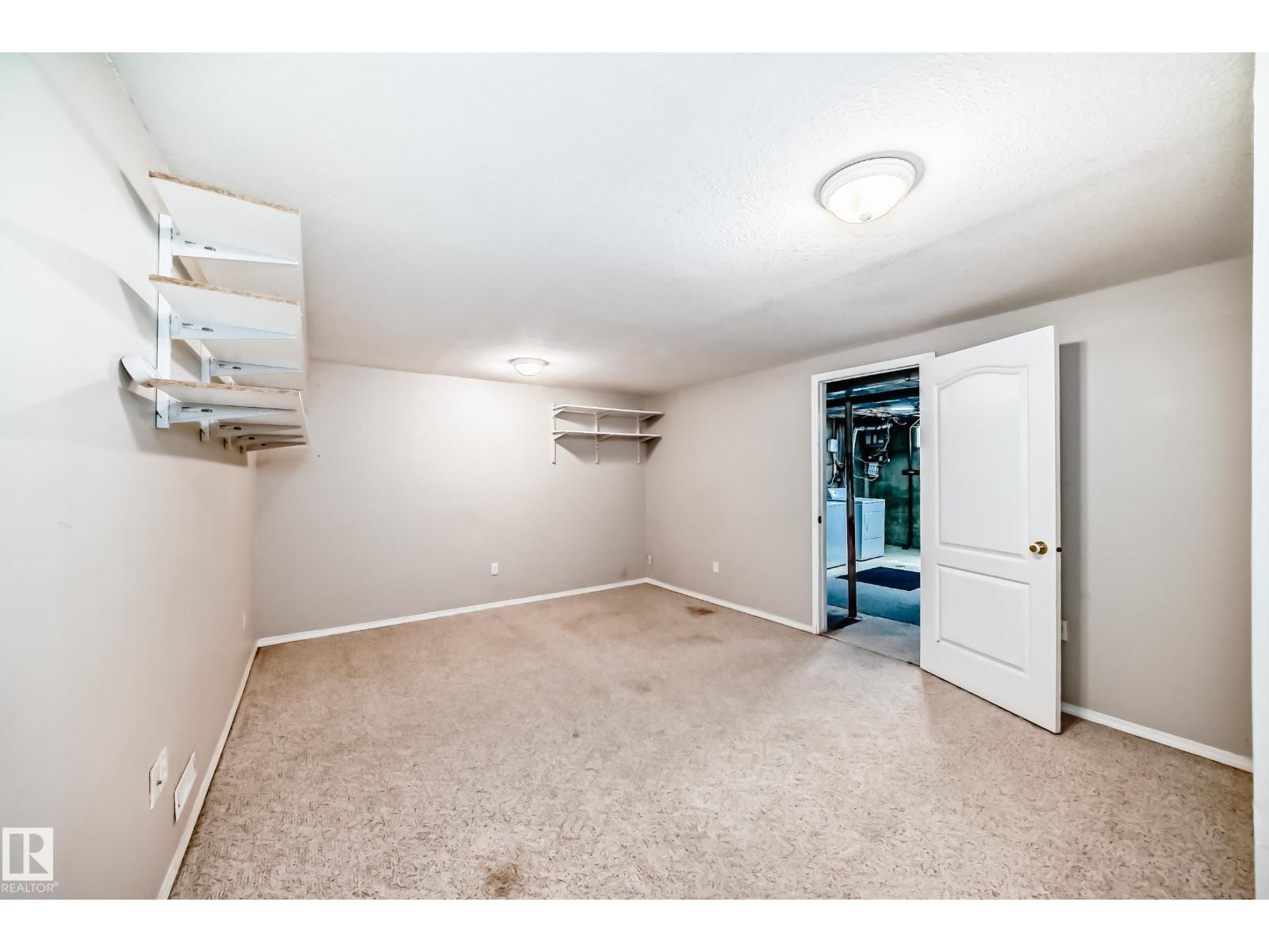 7317 83 AV NW — photo 24