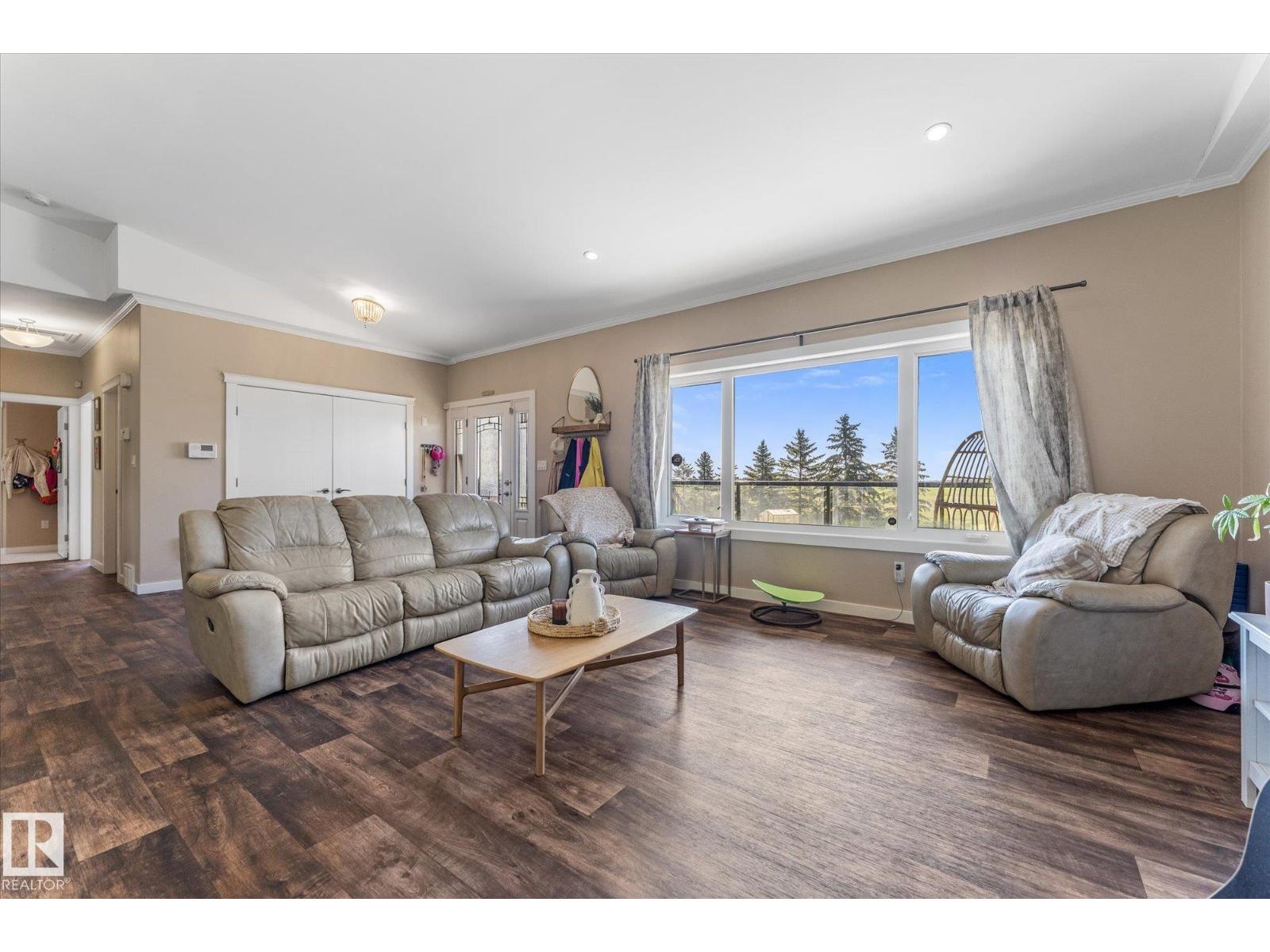 56307 RGE ROAD 254 - 13