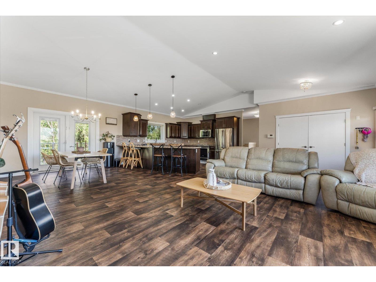 56307 RGE ROAD 254 - 14