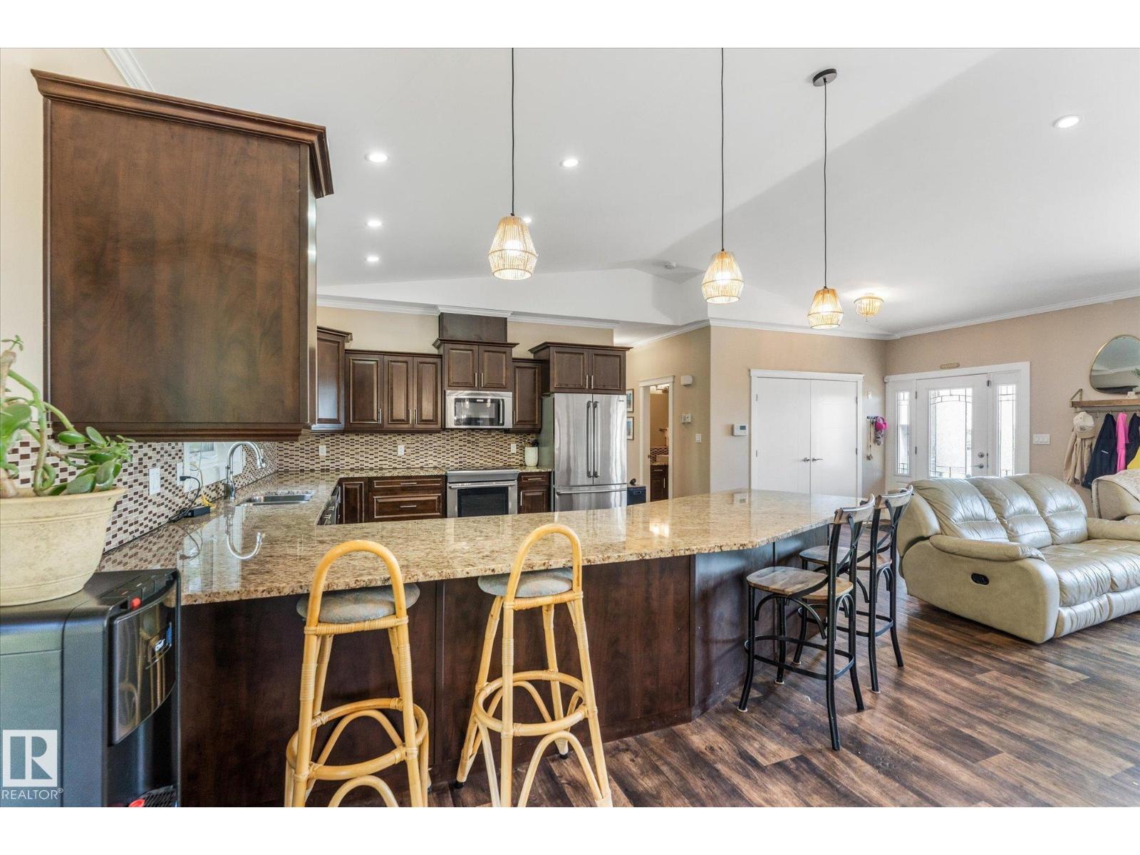 56307 RGE ROAD 254 - 18
